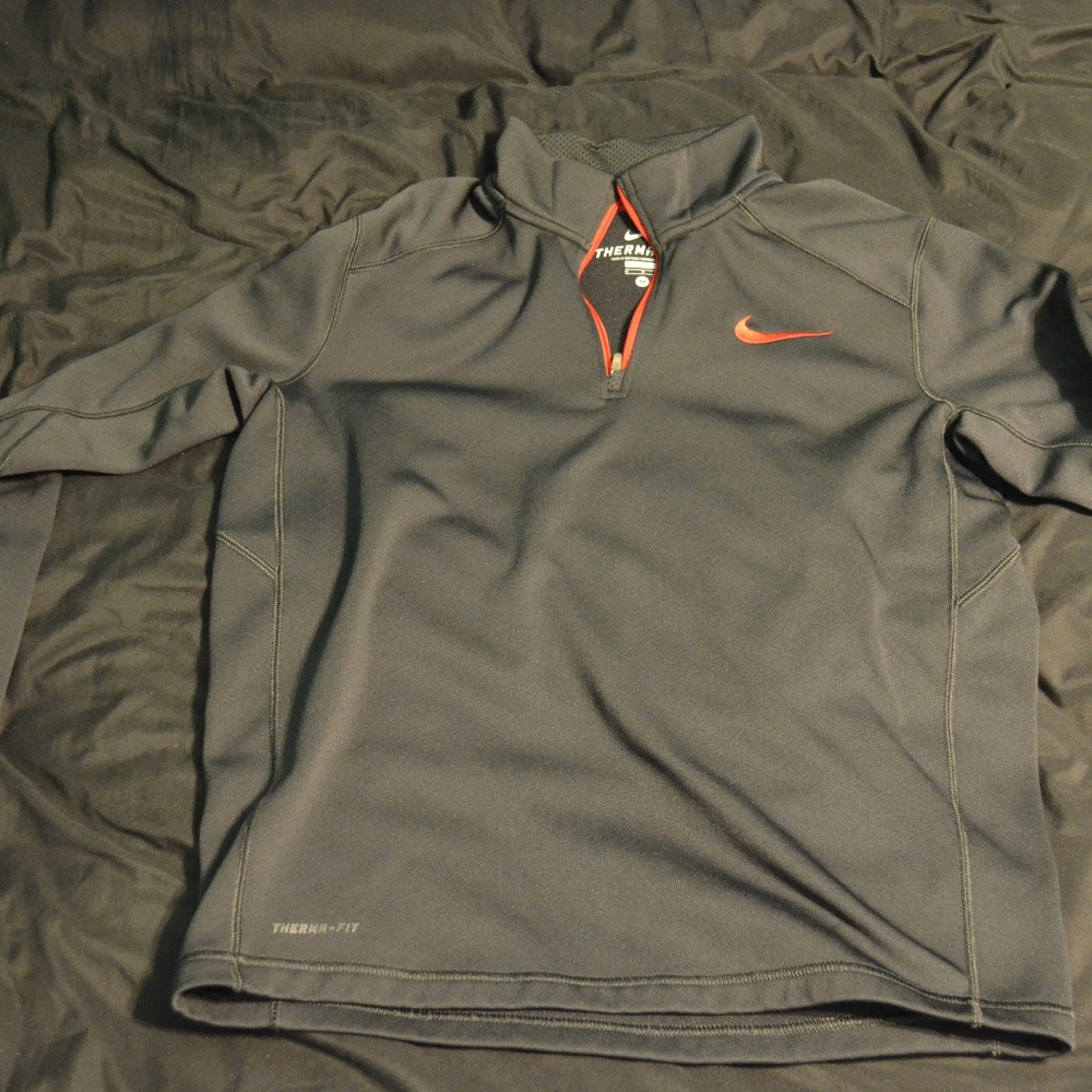 Nike 1/4 zip sweatshirt